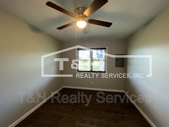2nd image of 2924 S County Road 1050 E #4