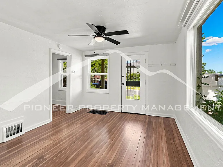2503 Benton St — Photo 5