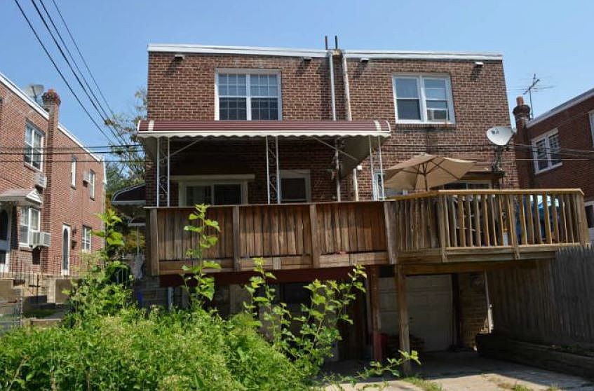 2nd image of 836 Longshore Ave