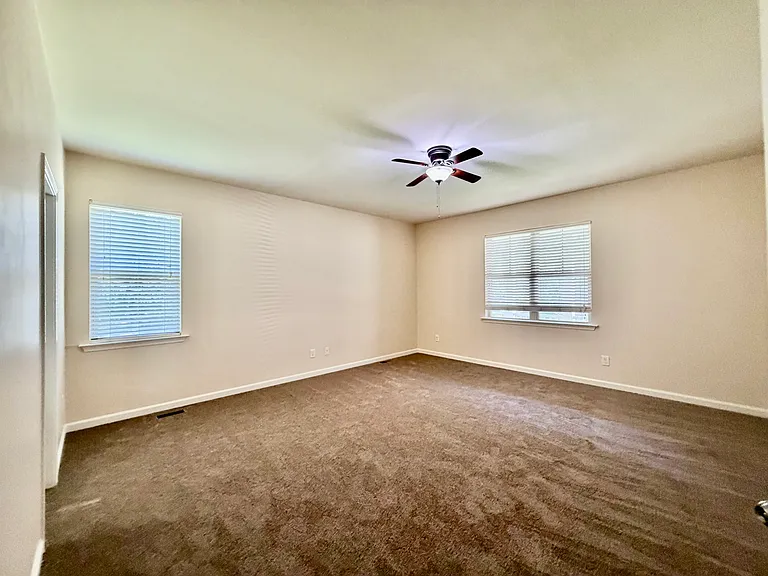 48 Salerno Dr — Photo 17