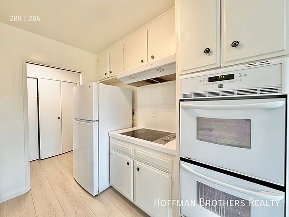5th image of 930 S Shenandoah St #6A