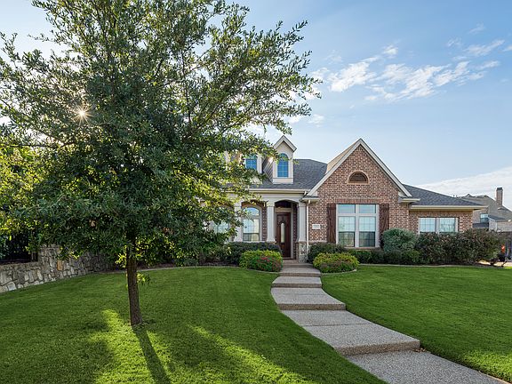 3rd image of 2316 Round Mountain Cir