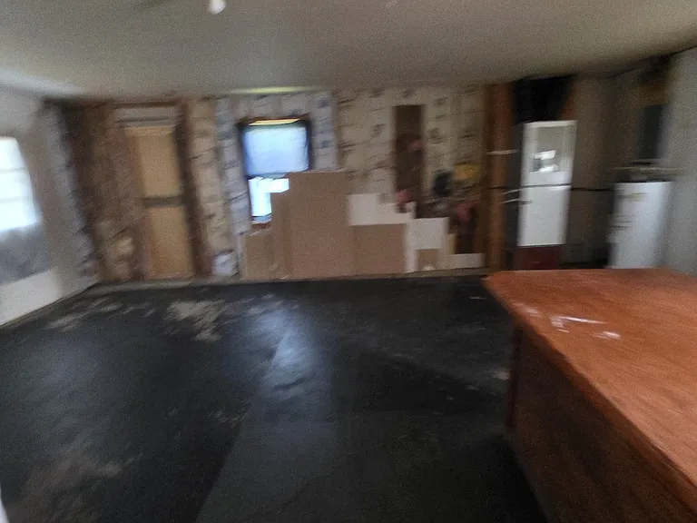420 W State St — Photo 5