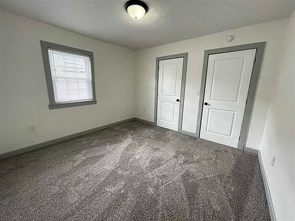 3rd image of 3608 Lark St