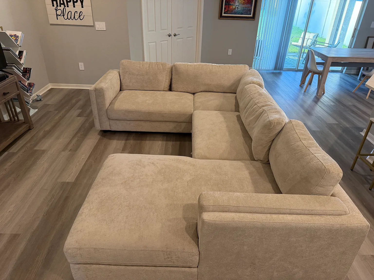 4 bed, 2029 sqft, $2,950 — Photo 4
