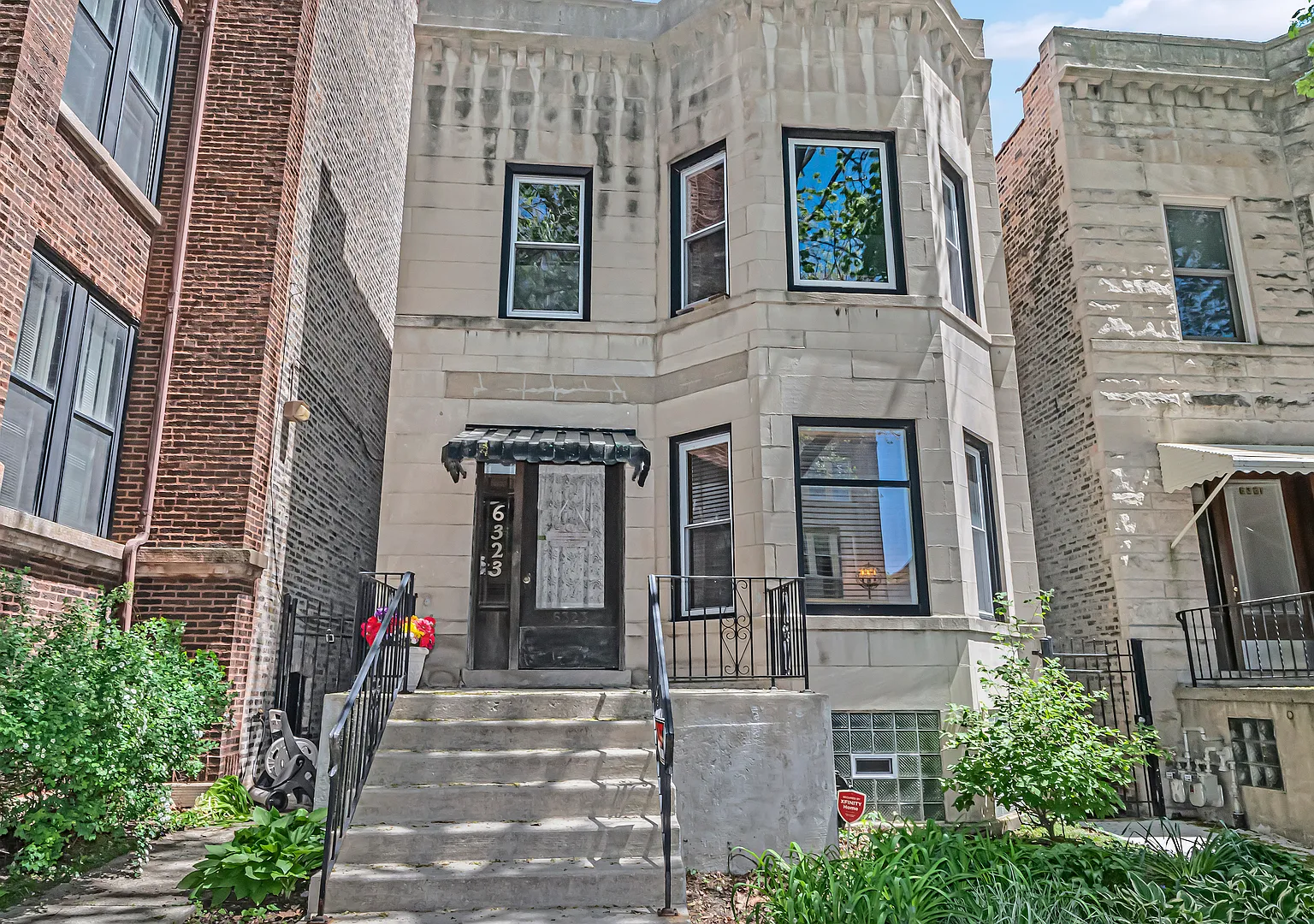 2 bed, $2,500 — Photo 1