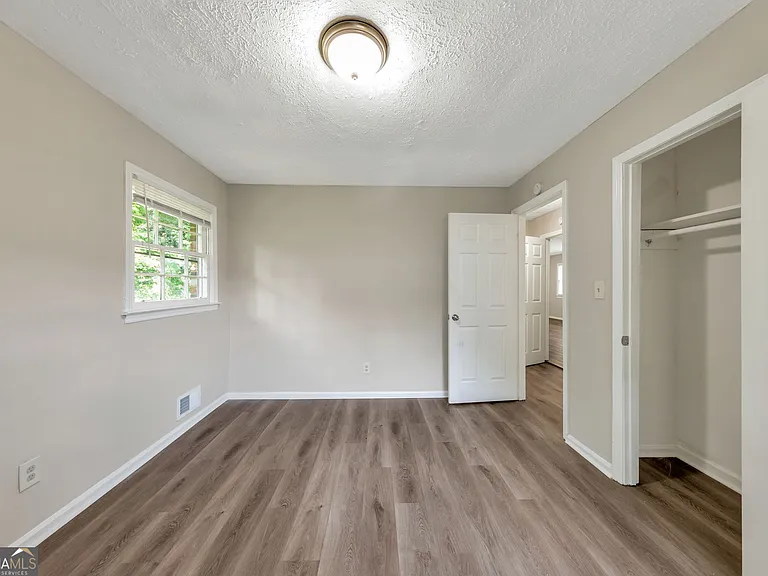 118 Victor Cir NW — Photo 10