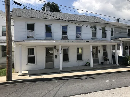 122 N Penn St Photo 1
