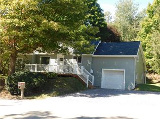 35 Oak Hill St, Arkport, NY 14807