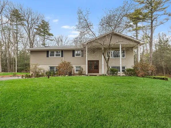 716 Stone Lane, West Hurley, NY 12491