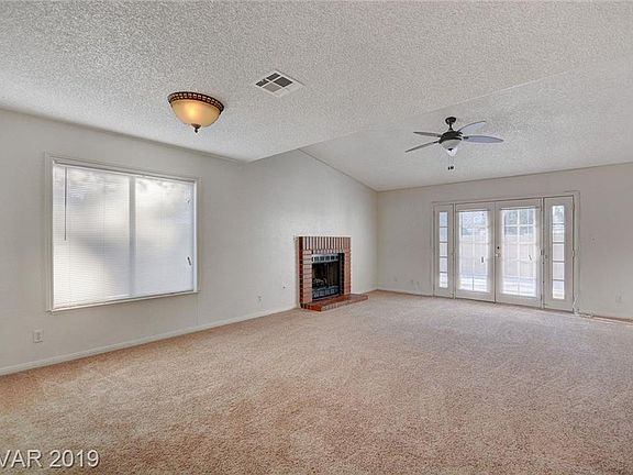 3rd image of 3268 Othello Dr