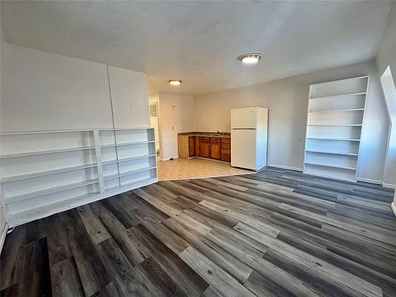 4th image of 4211 & 4213 Lake Land Blvd