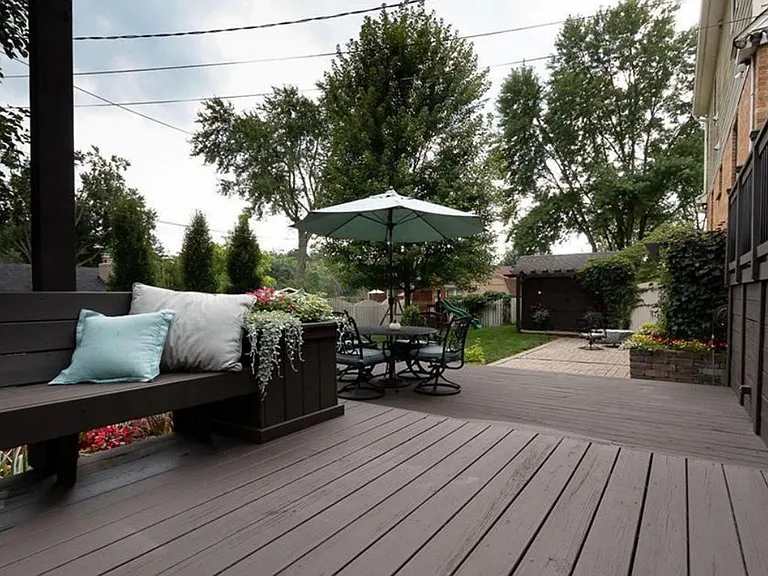 256 Castle Dr — Photo 45