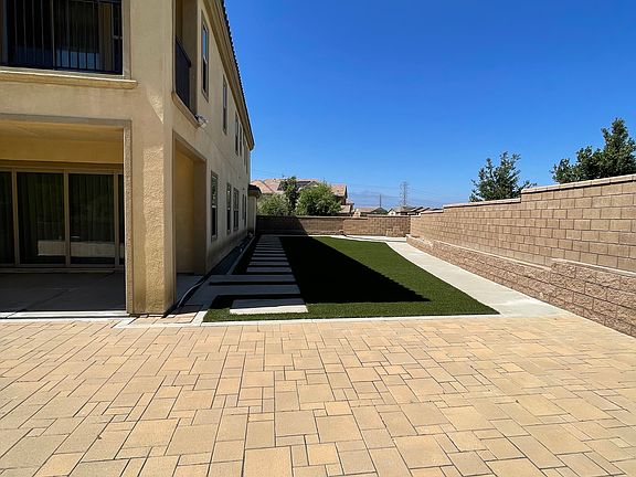 3rd image of 6037 Amora Dr