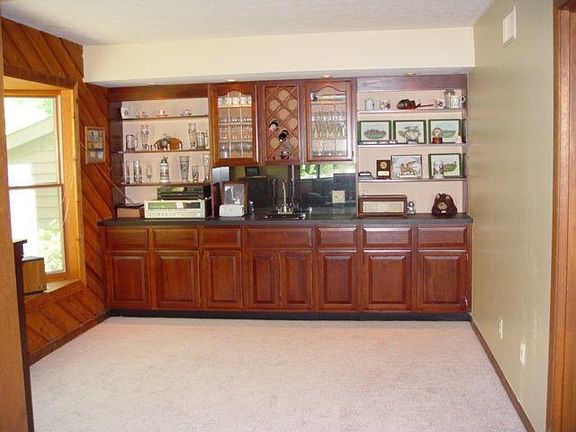 5th image of 6312 Blackhawk Ct