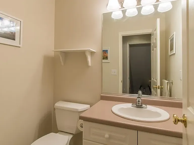 50 Barrington Ave #502 — Photo 3