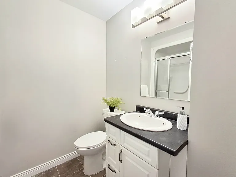 10 Summer Grove Rd — Photo 7