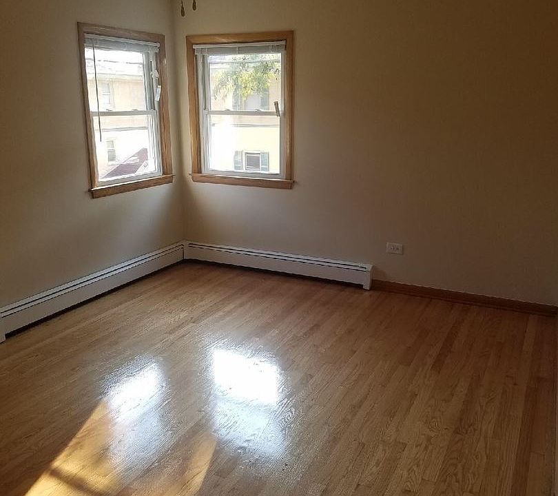 1st image of 3119 N Nashville Ave APT 3W