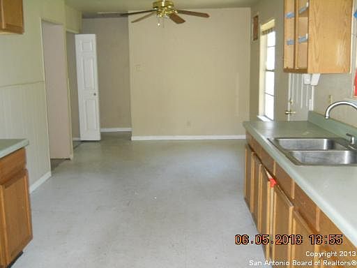 4th image of 4807 CASTLE PATH DR