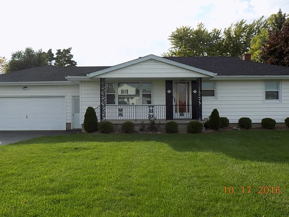 3186 Creek Rd, Youngstown, NY 14174