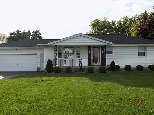 3186 Creek Rd Photo 1
