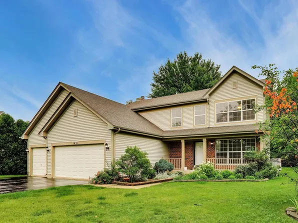 1451 S Bacon Rd, Round Lake, IL 60073