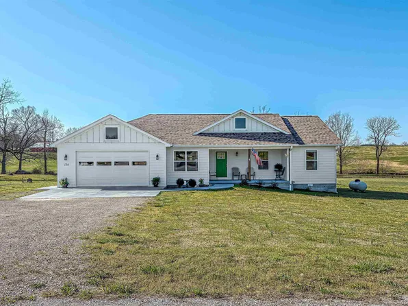 136 Lynn Ter, Gassville, AR 72635