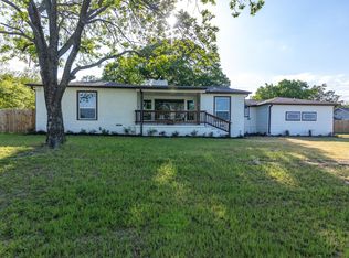 536 SE Parkway St, Azle, TX 76020