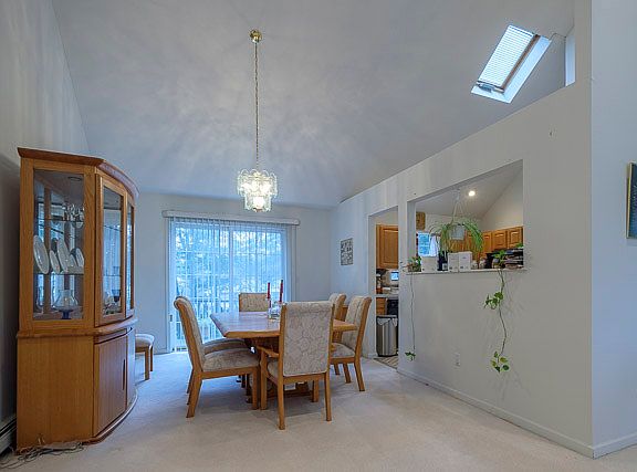 5th image of 55 Buckingham Dr