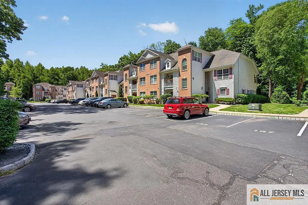 2 bed, 2.5 bath, 1186 sqft, $2,750 — Photo 1