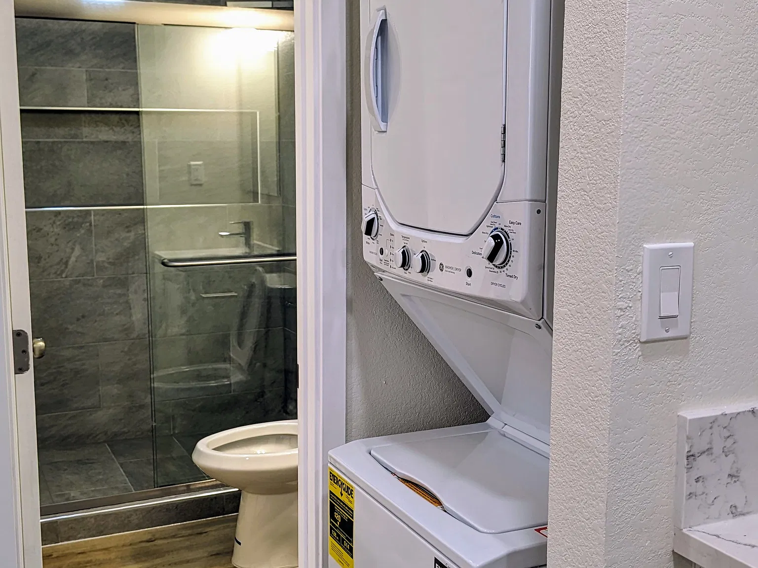 Studio, 400 sqft, $1,900 — Photo 4