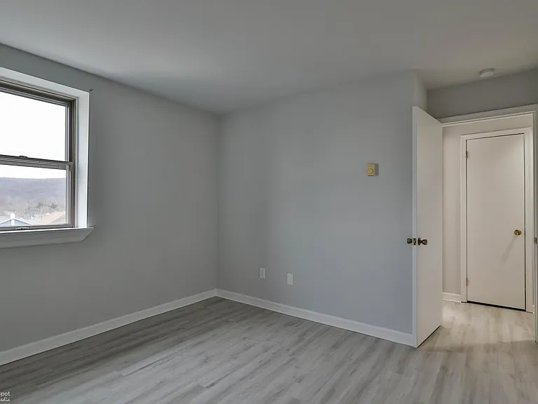 353 Broad St #2 — Photo 12