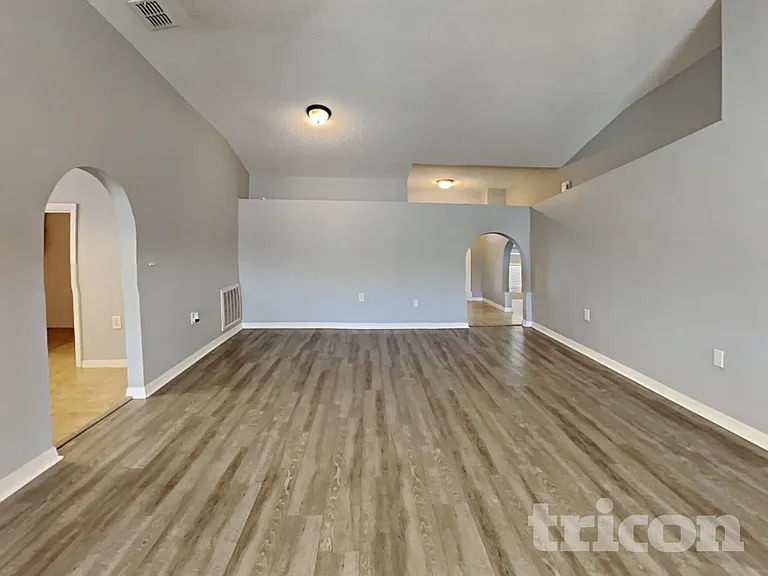 12945 Bridleford Dr — Photo 4