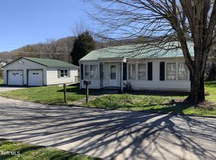402 Market St, Rogersville, TN 37857