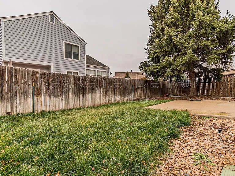 18747 E Carmel Cir — Photo 29