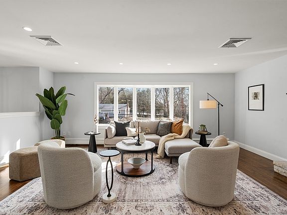 5th image of 34 Jodie Rd