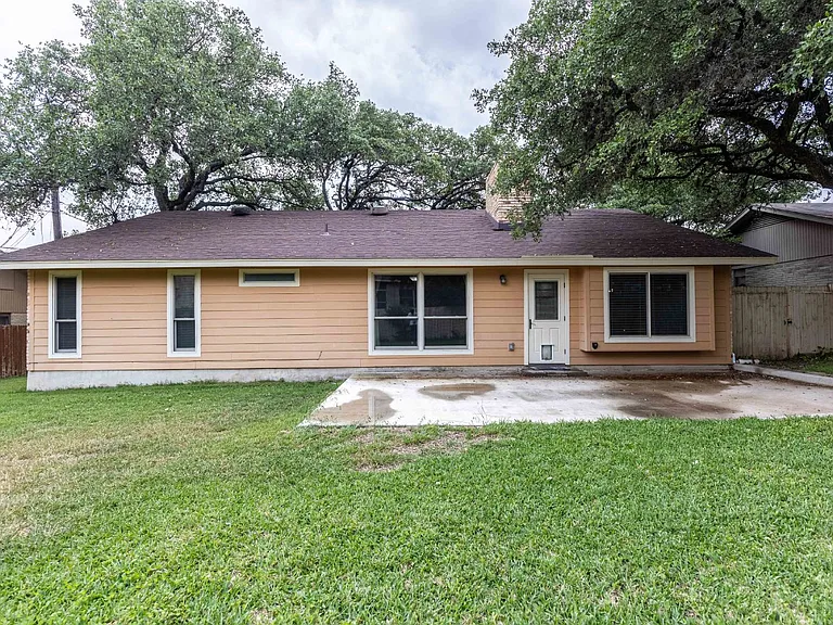 2331 Bluffridge St — Photo 39