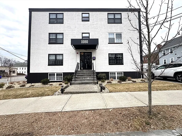 1080 Mass Ave #1 — Photo 1