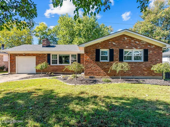 4003 Blossomwood Dr, Louisville, KY 40220