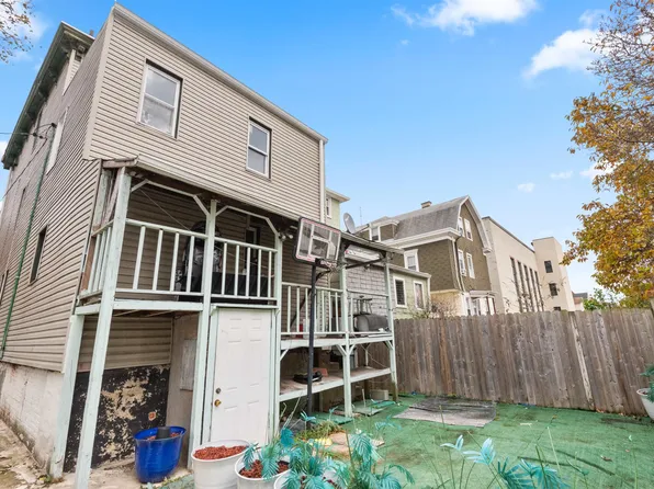 121 Lembeck Avenue image 2 of 23