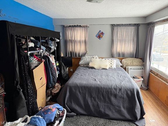 5th image of 1537 Wooster Rd