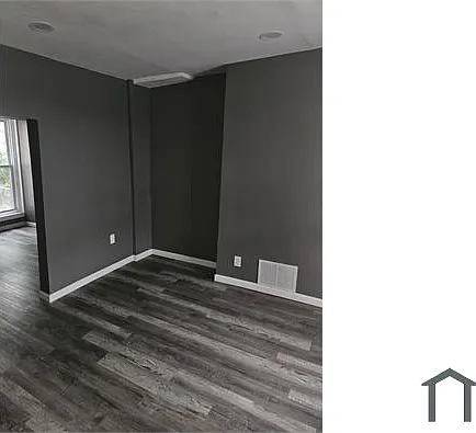 3 bed, $2,100 — Photo 2