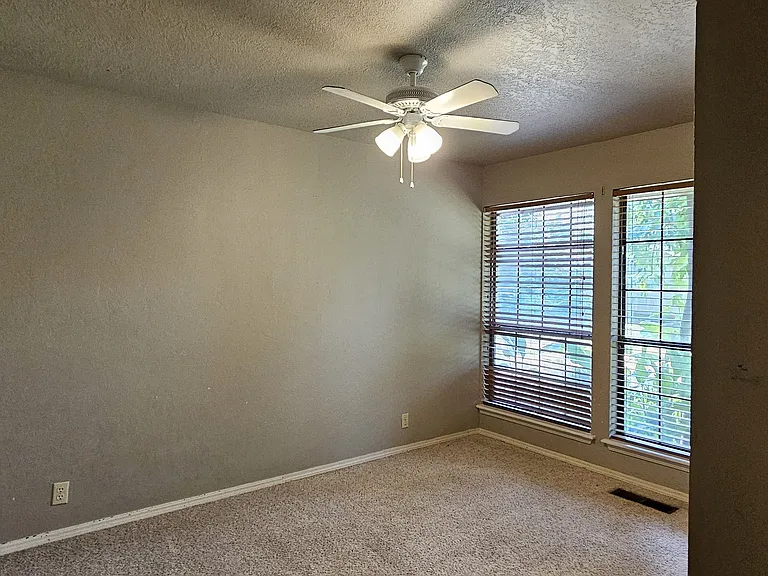 1006 Sunny Brook Dr — Photo 33