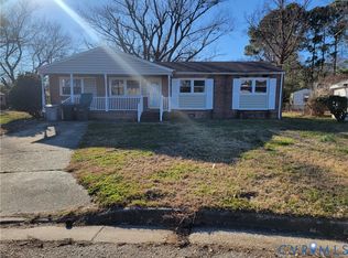 1027 Barry Ct, Hampton, VA 23666