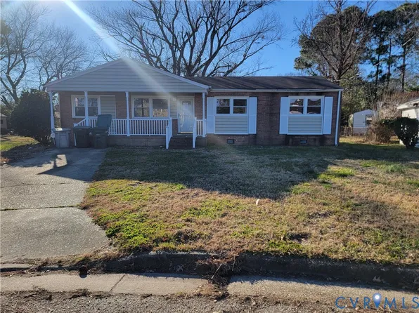 1027 Barry Ct, Hampton, VA 23666