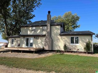 3561 440th St, Orange City, IA 51041