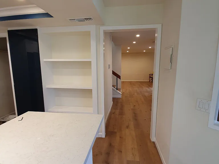 1333 Valley View Rd — Photo 10