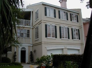 11 Indian Hill Ln, Hilton Head Island, SC 29926
