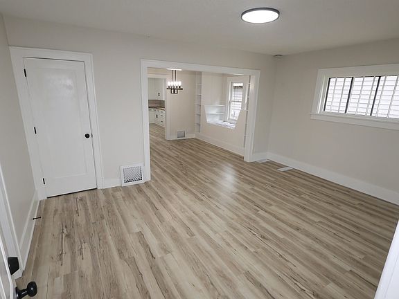 5th image of 1428 W Indiana Ave