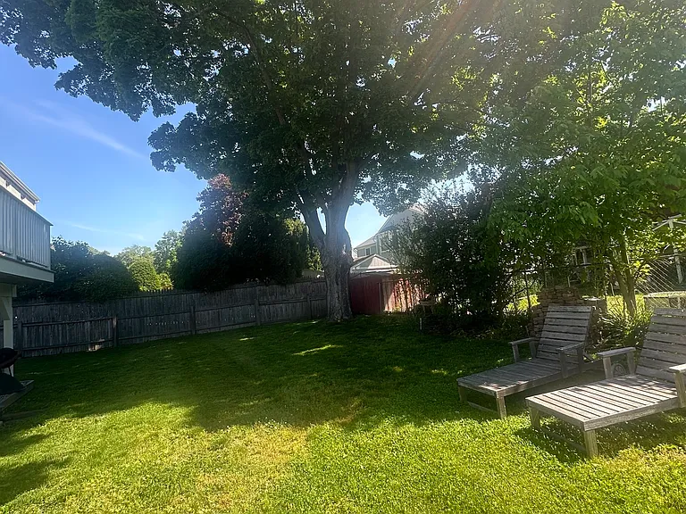 19 Hale St #1 — Photo 9